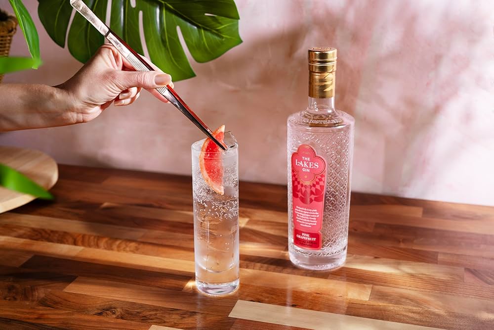 The Lakes gin Pink Grapefruit